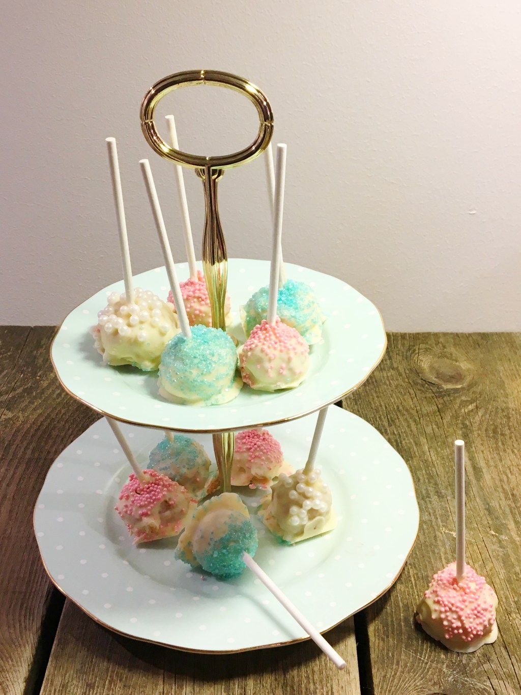 Cake Pops med&nbsp;kransekake